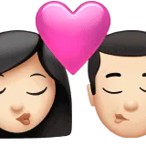 👩🏻‍❤️‍💋‍👨🏻 Berciuman Wanita dengan Pria Warna Kulit Cerah Apple