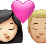 👩🏻‍❤️‍💋‍👨🏼 Berciuman Wanita dengan Pria Warna Kulit Cerah dengan Warna Kulit Cerah Sedang Apple
