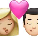 👩🏼‍❤️‍💋‍👨🏻 Berciuman Wanita dengan Pria Warna Kulit Cerah Sedang dengan Warna Kulit Cerah Apple