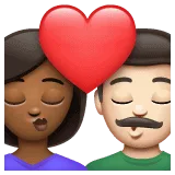 👩🏾‍❤️‍💋‍👨🏻 Berciuman Wanita dengan Pria Warna Kulit Gelap Sedang dengan Warna Kulit Cerah WhatsApp