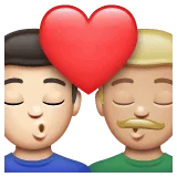 👨🏻‍❤️‍💋‍👨🏼 Berciuman Pria dengan Pria Warna Kulit Cerah dengan Warna Kulit Cerah Sedang WhatsApp