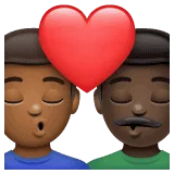 👨🏾‍❤️‍💋‍👨🏿 Berciuman Pria dengan Pria Warna Kulit Gelap Sedang dengan Warna Kulit Gelap WhatsApp