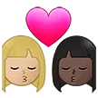 ‍❤️‍‍ Berciuman Wanita dengan Wanita Warna Kulit Cerah Sedang dengan Warna Kulit Gelap Samsung