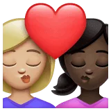 ‍❤️‍‍ Berciuman Wanita dengan Wanita Warna Kulit Cerah Sedang dengan Warna Kulit Gelap WhatsApp