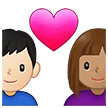 👩🏽‍❤️‍👨🏻 Pasangan dengan Hati Wanita dengan Pria Warna Kulit Sedang dengan Warna Kulit Cerah Samsung
