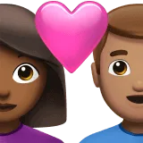 👩🏾‍❤️‍👨🏽 Pasangan dengan Hati Wanita dengan Pria Warna Kulit Gelap Sedang dengan Warna Kulit Sedang Apple