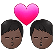 👨🏿‍❤️‍💋‍👨🏿 Berciuman Pria dengan Pria Warna Kulit Gelap Samsung