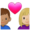 👩🏼‍❤️‍👨🏽 Pasangan dengan Hati Wanita dengan Pria Warna Kulit Cerah Sedang dengan Warna Kulit Sedang Samsung