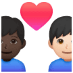 👨🏿‍❤️‍👨🏻 Pasangan dengan Hati Pria dengan Pria Warna Kulit Gelap dengan Warna Kulit Cerah Samsung